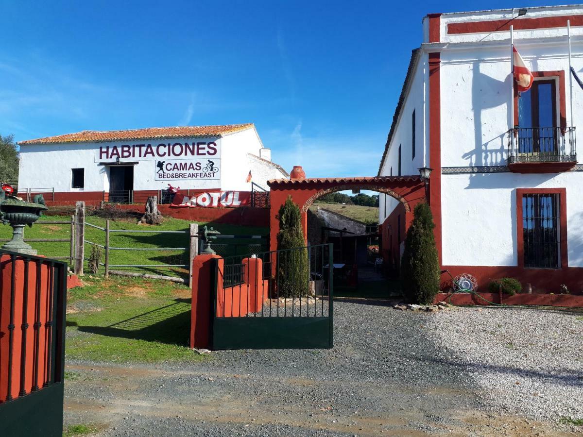 Finca La Carnicera Constantina Exterior photo